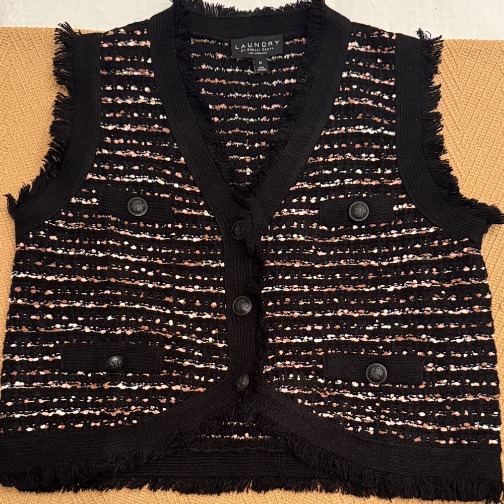 Laundry By Shelli Segal Black and White Knit Vest